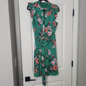 Vince Camuto Green Floral Midi Dress